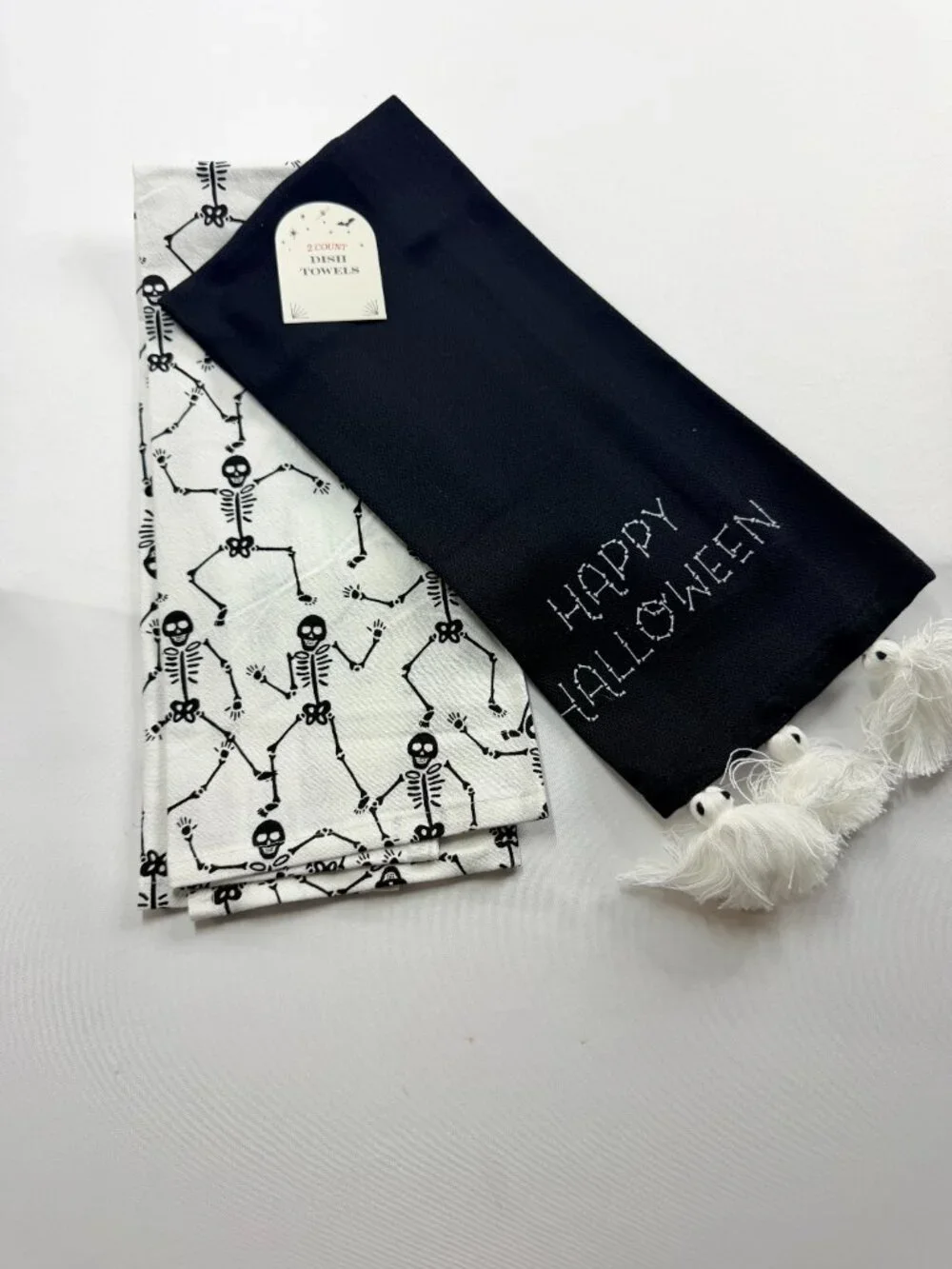 Hyde & EEK! Happy Halloween Skeleton Ghost Kitchen Towels 2 Pack 25x15 NWT